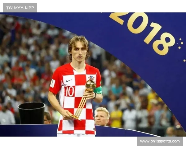 莫德里奇点评梅西：不可思议但非孤胆英雄，团队力量至关重要